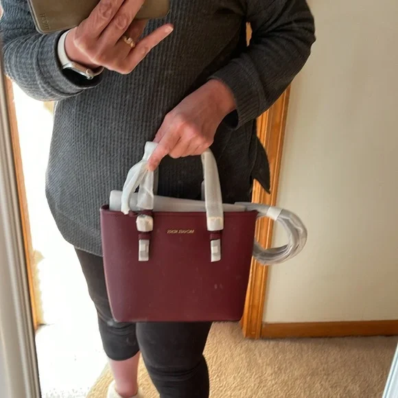 Michael Kors hand bag - Picture 5 of 5